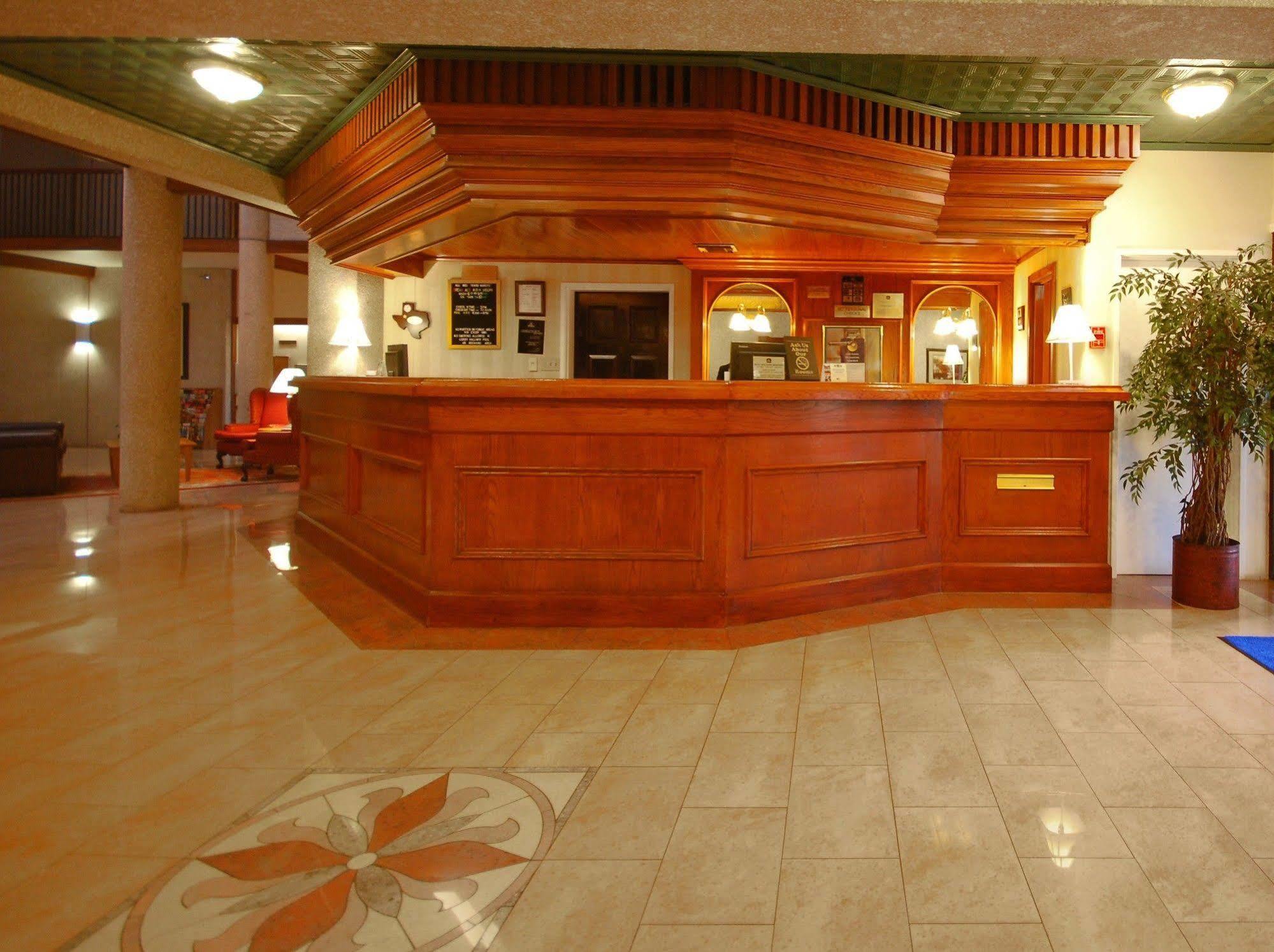 Quality Inn & Suites Austin North Екстериор снимка