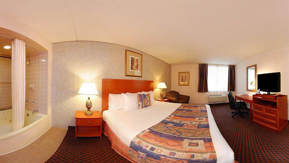 Quality Inn & Suites Austin North Екстериор снимка